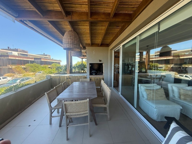 Departamento de la Ruta al Mar en La Barra en venta